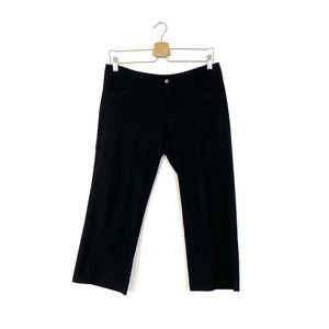 Patagonia | Black Cropped Hiking Pants Size‎ 6